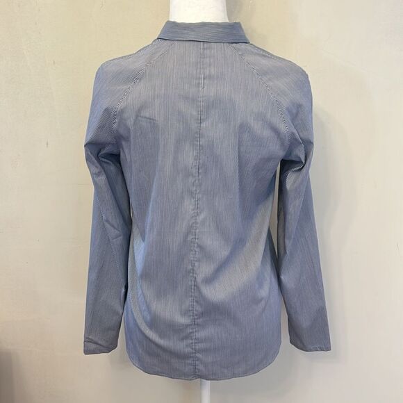 Theory blue white vertical stripe long sleeve zip front blouse Size S EUC - Picture 6 of 9